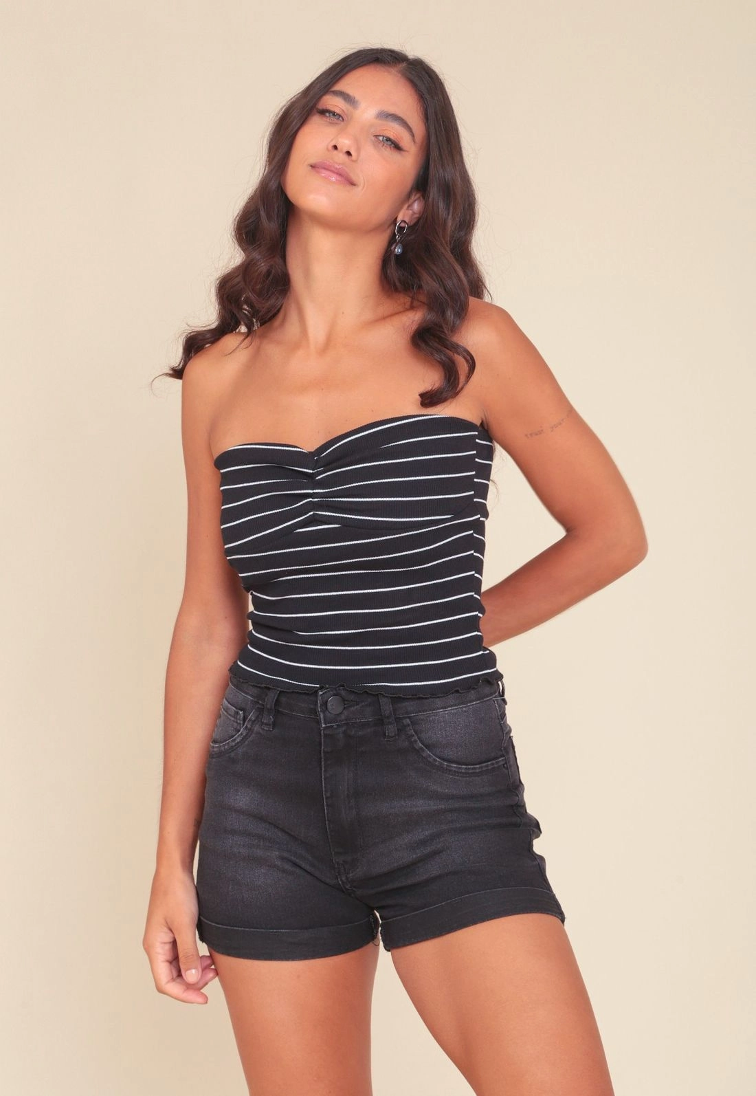 Blusa Decote Reto Em Ribana Listrada