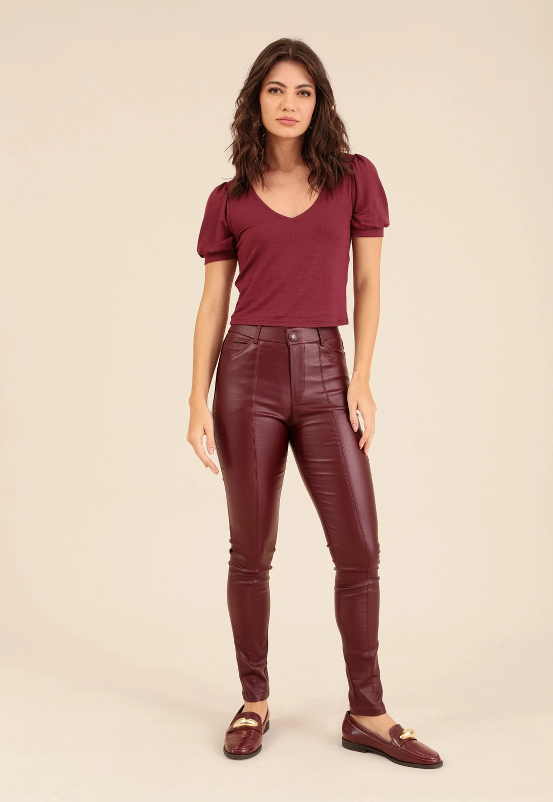 Blusa Malha Texturizada Manga Curta Decote V