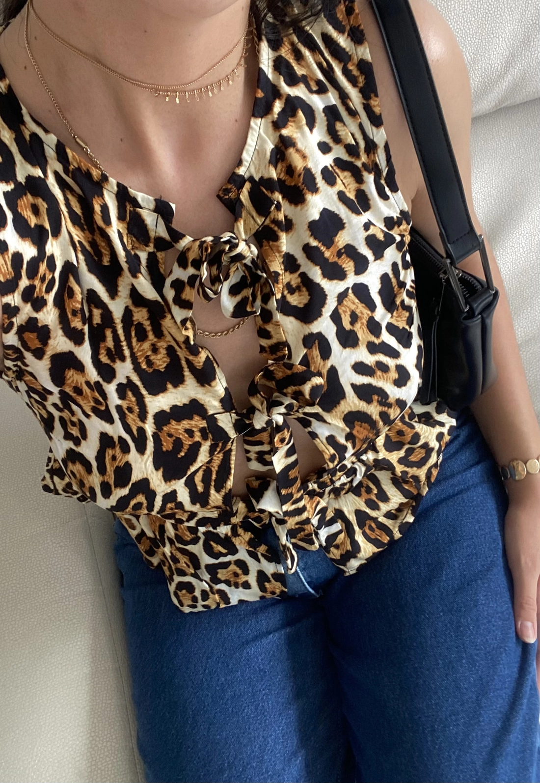 Blusa Colete Em Vicose Com Laços Estampa Onça