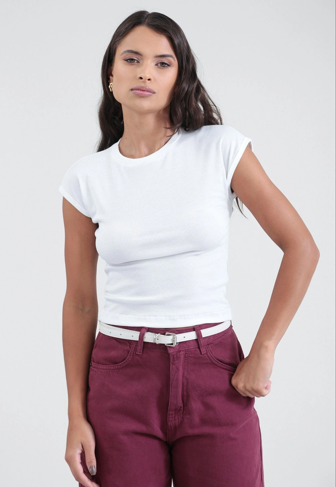 Blusa Básica Em Malha Canelada Manga Muscle Tee