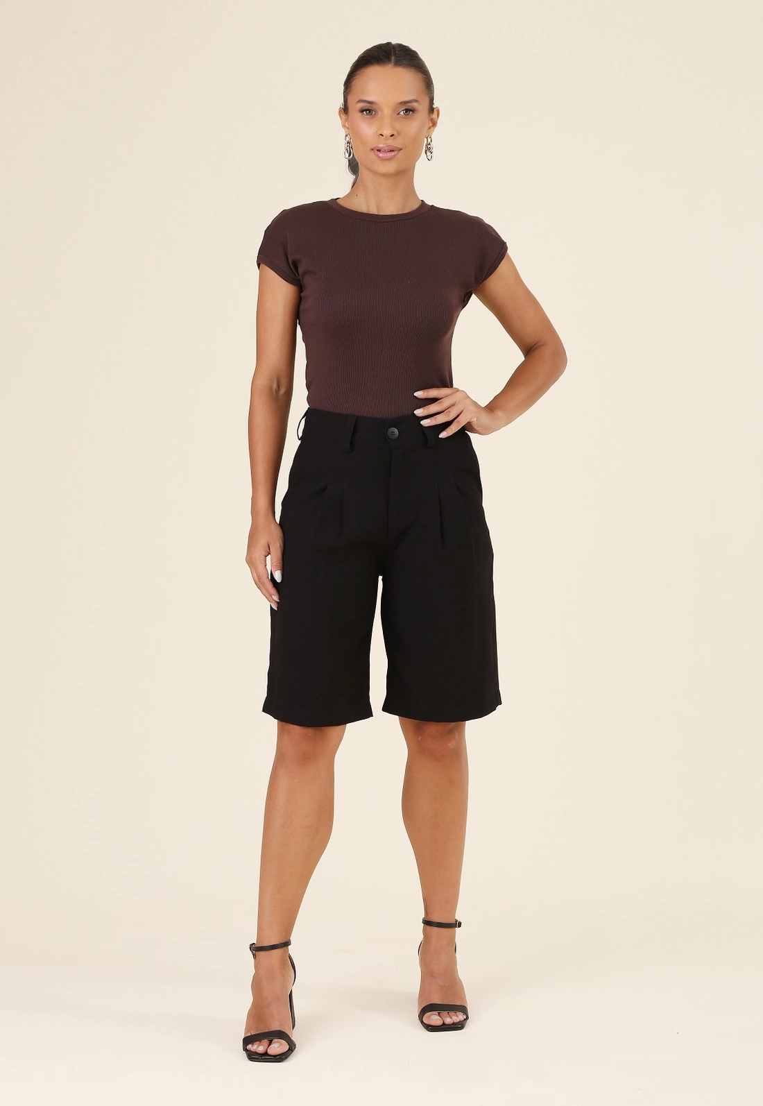 Blusa Básica Em Malha Canelada Manga Muscle Tee