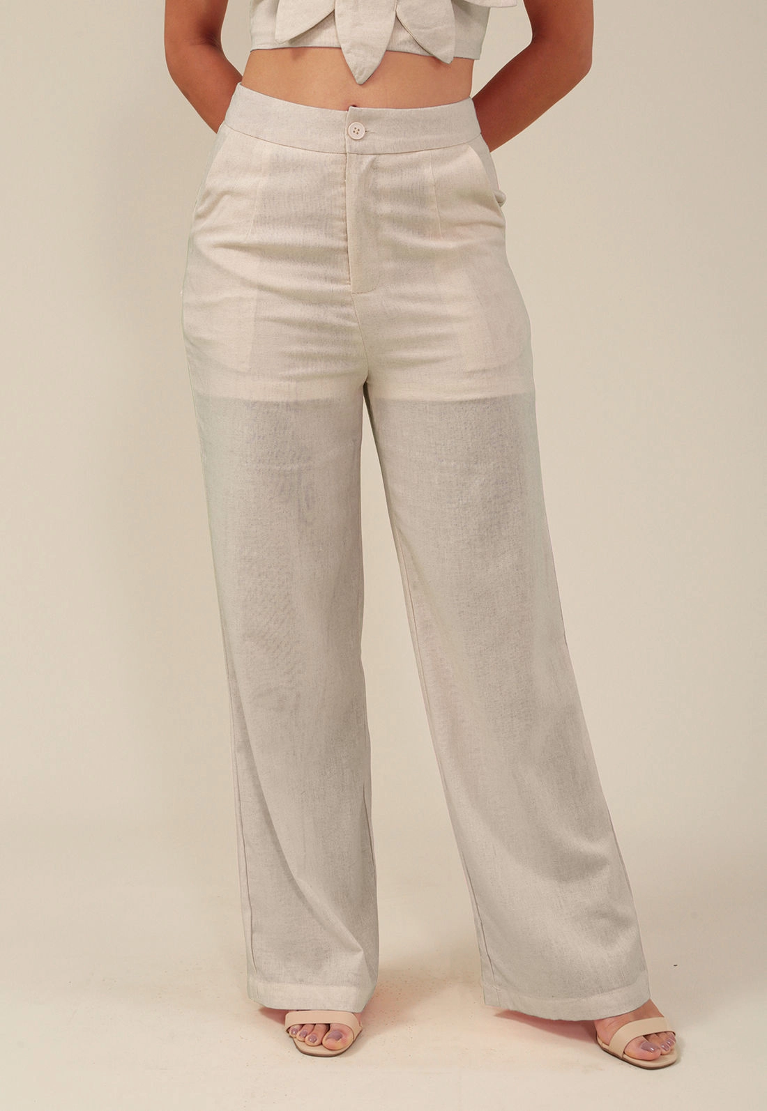 Calça Wide Leg Com Bolso Faca  Em Linho