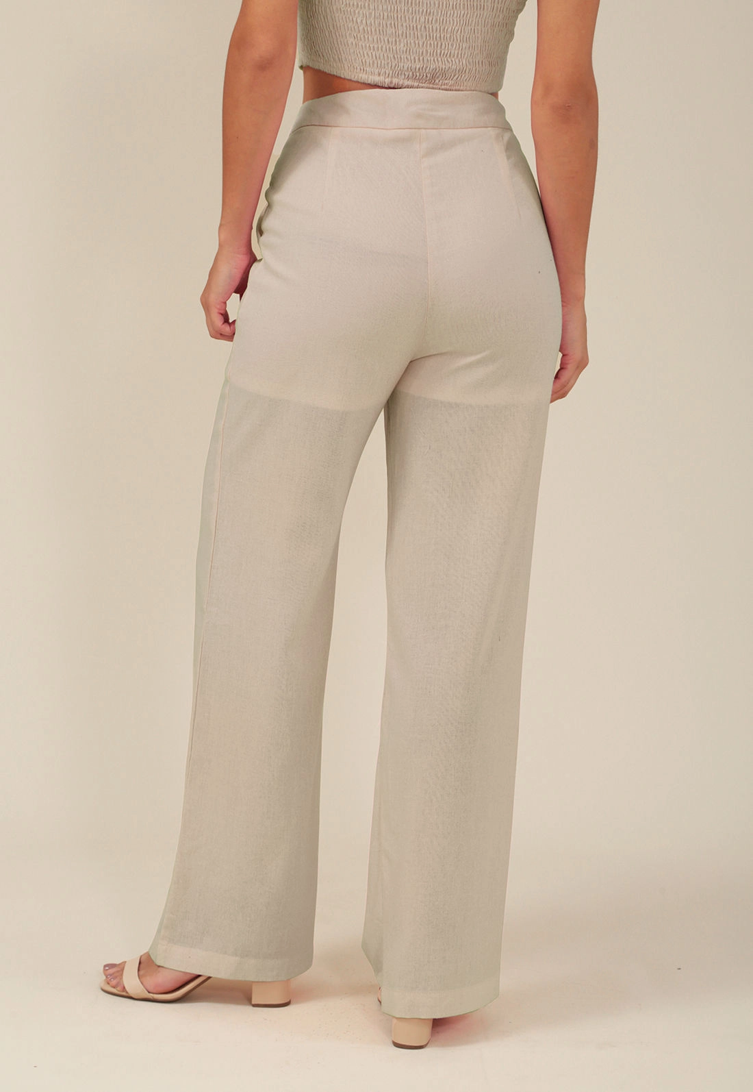 Calça Wide Leg Com Bolso Faca  Em Linho