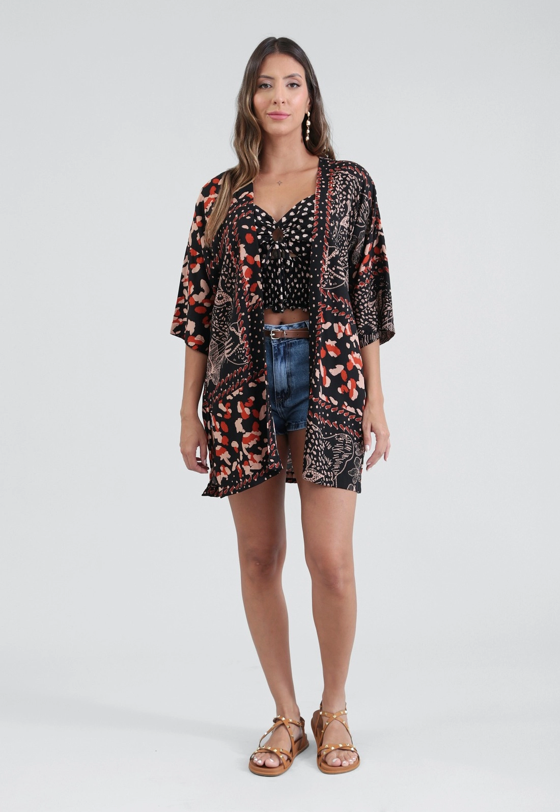 Kimono Em Viscose Manga Curta Estampado Animal Patchwork
