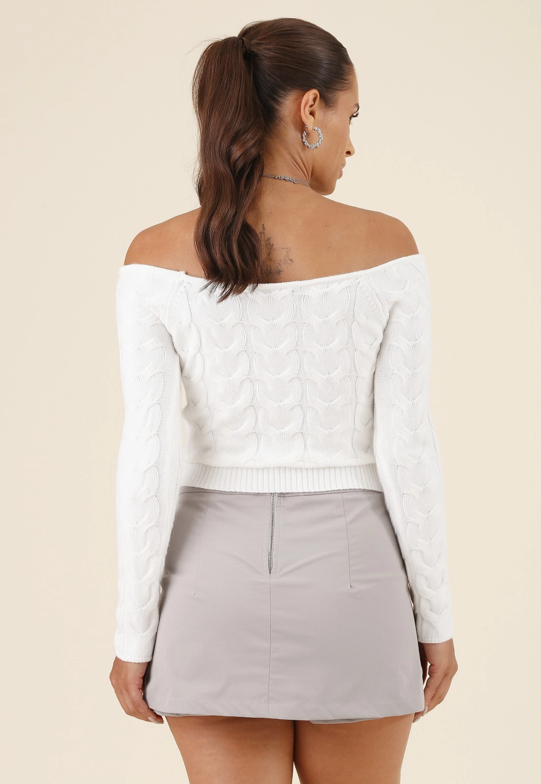 Blusa Tricô Manga Longa Ombro A Ombro Tranças