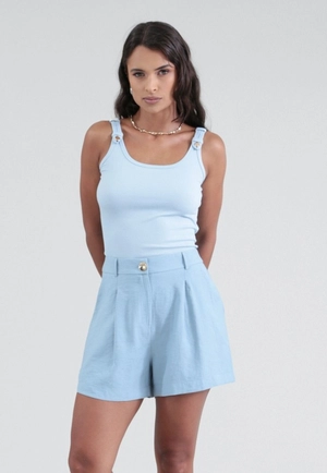 Short Em Alfaiataria Com Pregas E Bolso