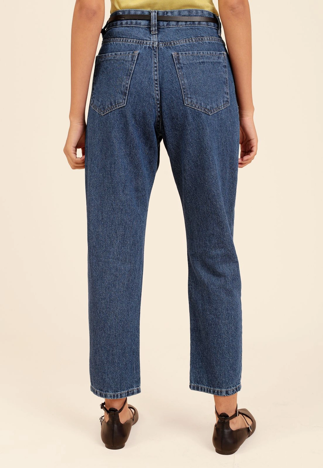Calça Jeans Mom Com Cinto