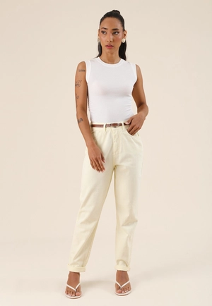 Calça Sarja Mom Com Cinto