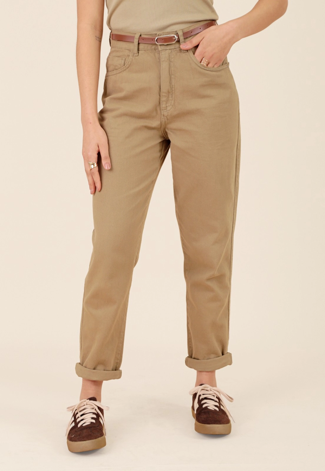 Calça Sarja Mom Com Cinto