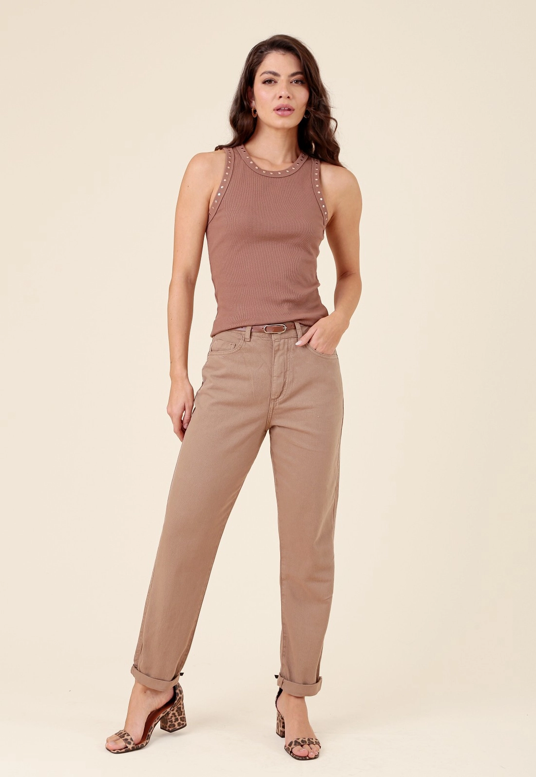 Calça Sarja Mom Com Cinto
