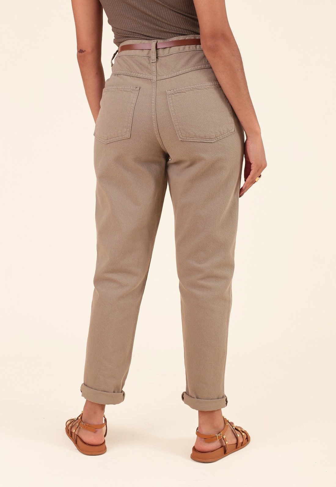 Calça Sarja Mom Com Cinto