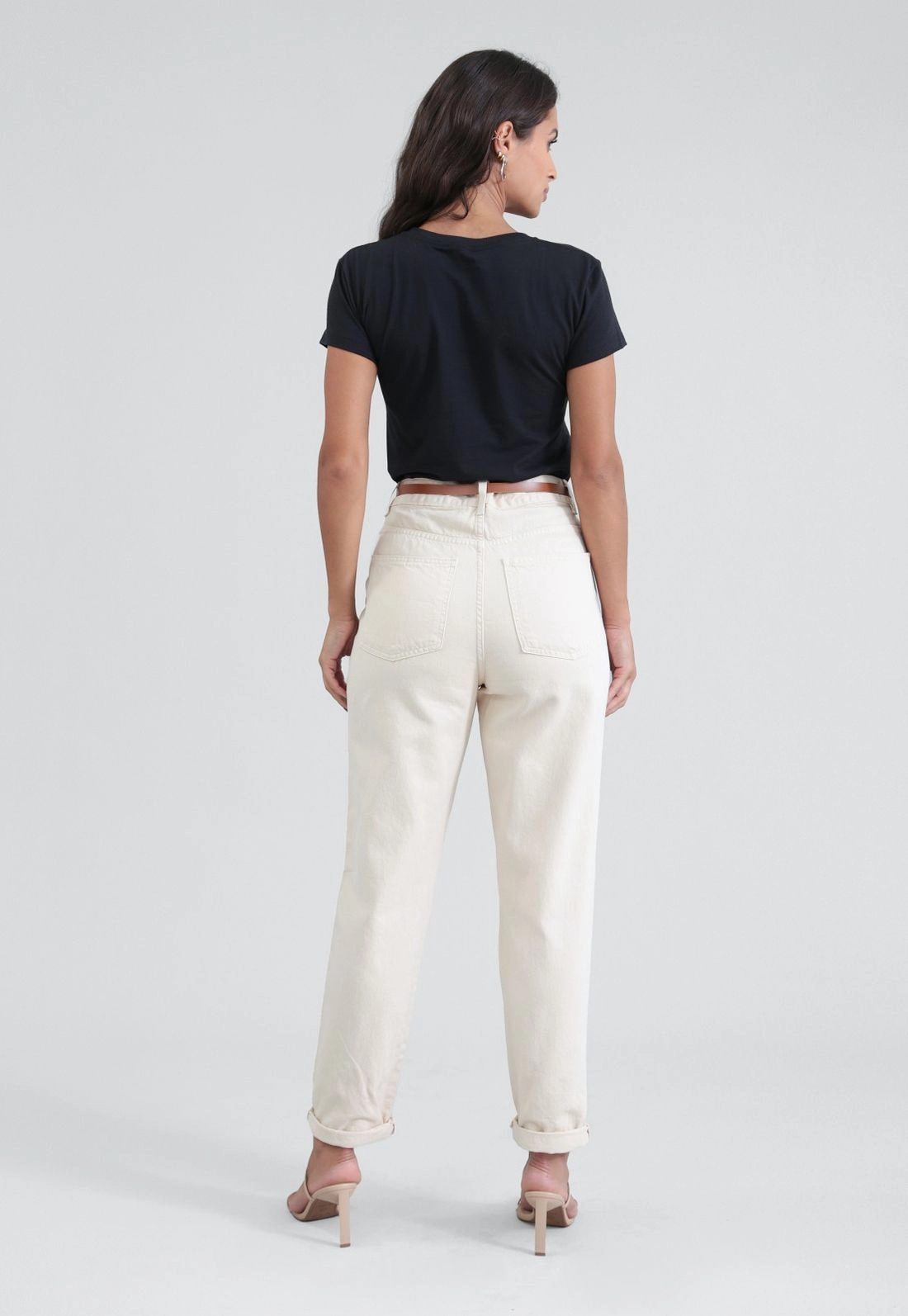 Calça Sarja Mom Com Cinto