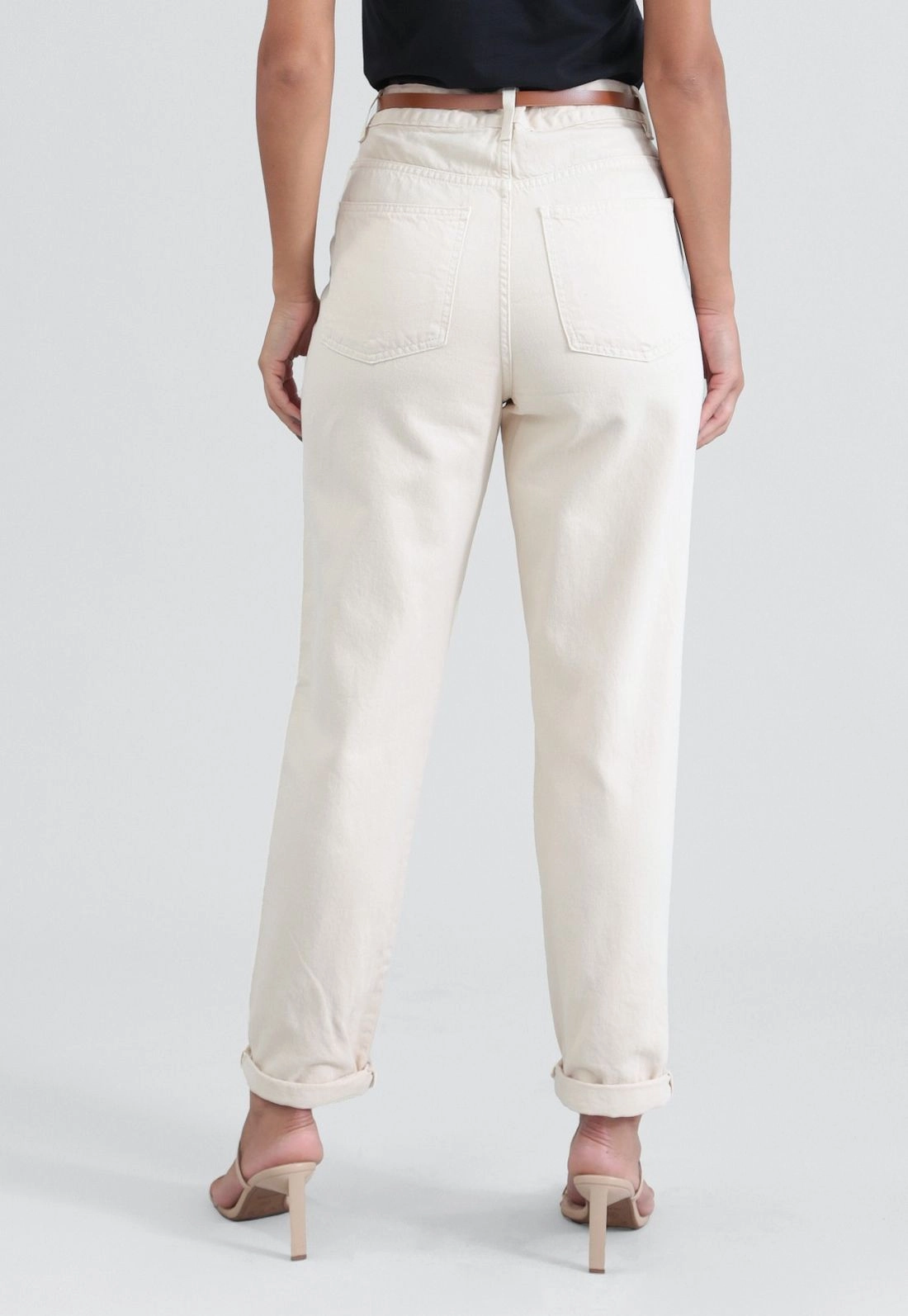 Calça Sarja Mom Com Cinto