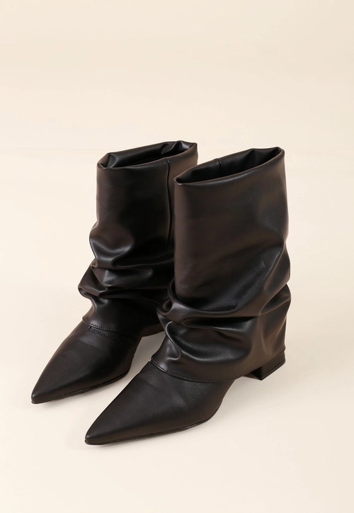 Bota Cano Médio Bico Fino