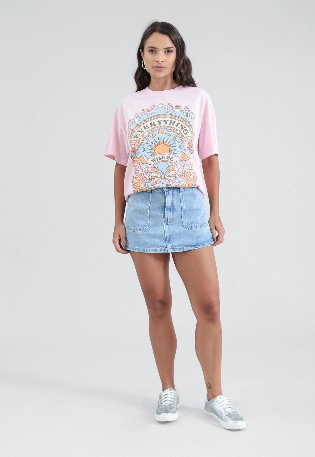 T-Shirt Oversized Em Meia Estonada Everthing