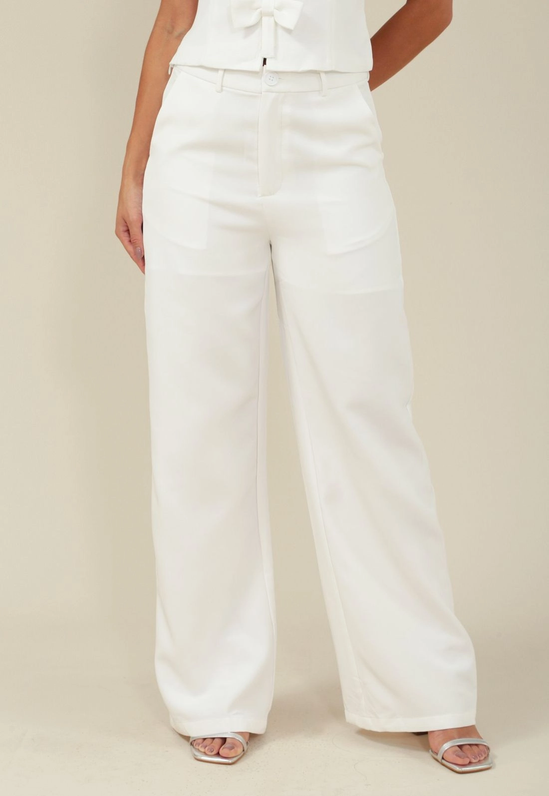 Calça Wide Leg Com Bolso Faca Em Alfaiataria