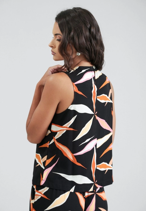 Blusa Regata Em   Viscose Estampada Folhagens Color