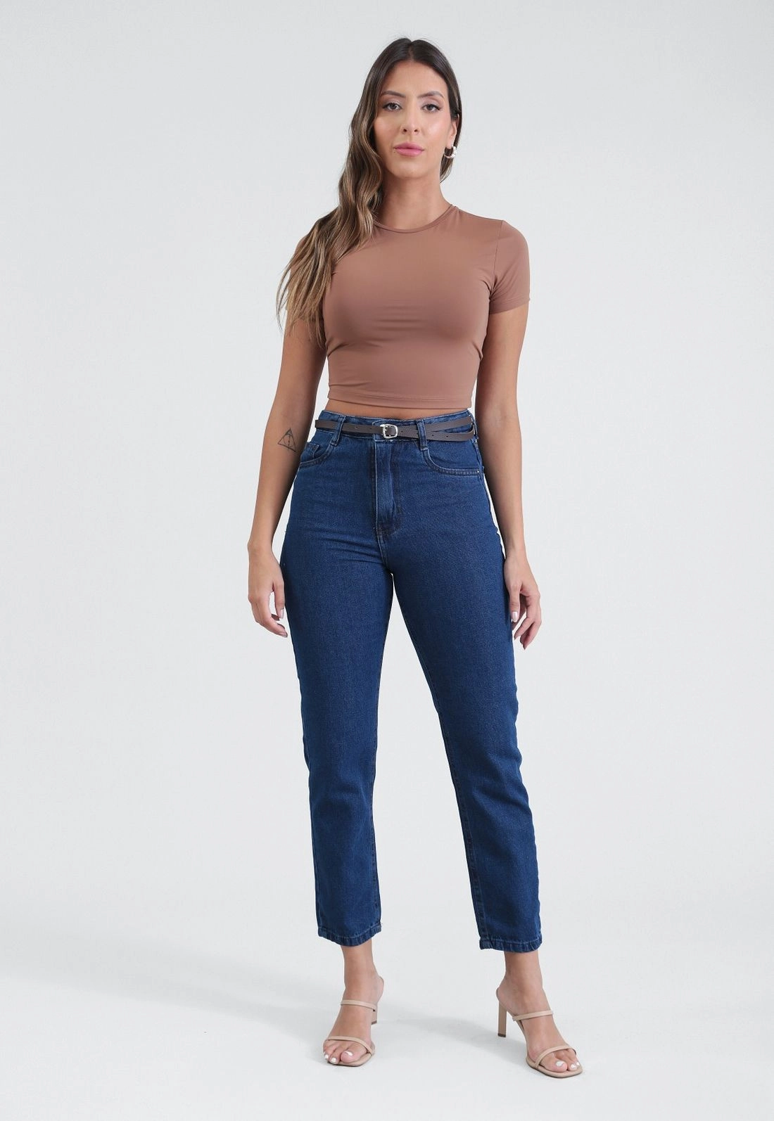 Blusa Básica Em Poliamida Manga Curta