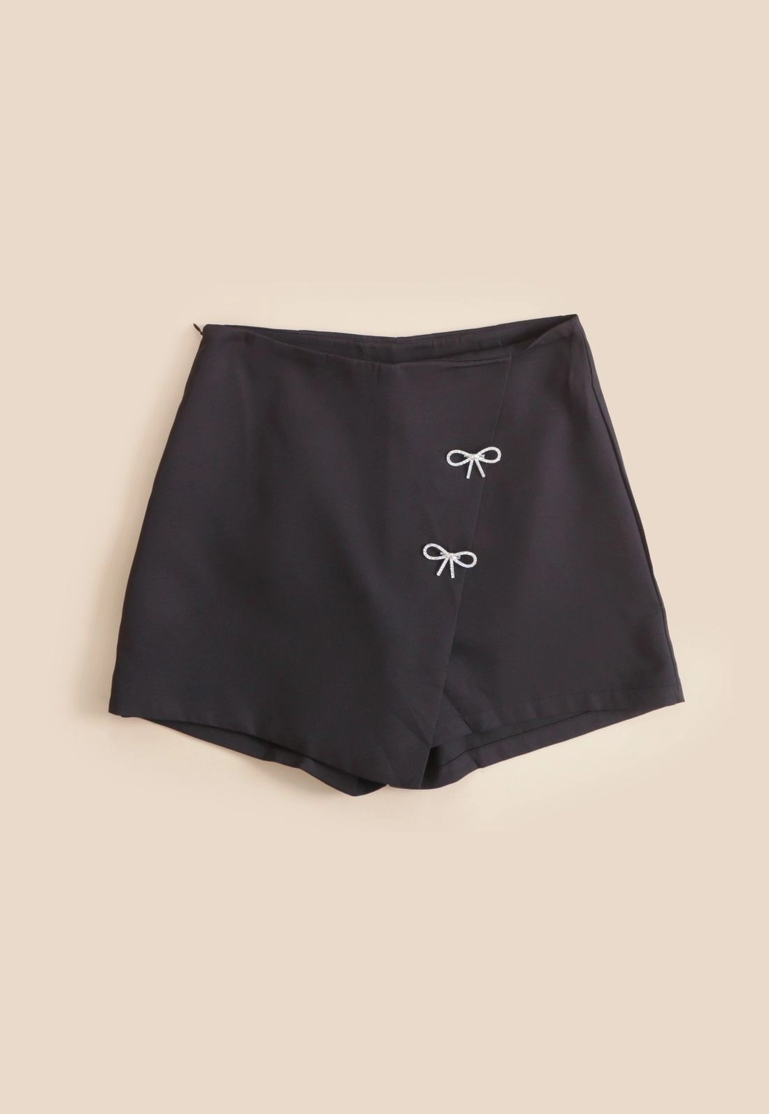 Short Saia  Alfaiataria Com Aplique Laço