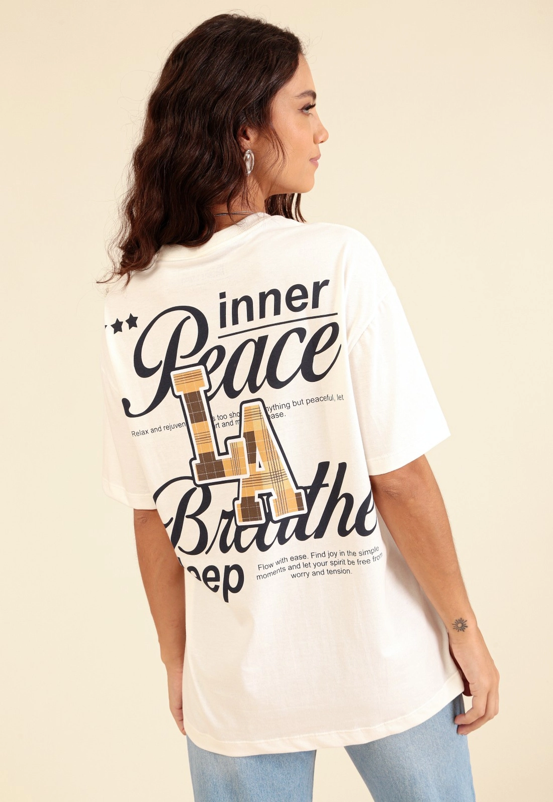 T-Shirt Oversize Manga Curta Em Meia Malha LA