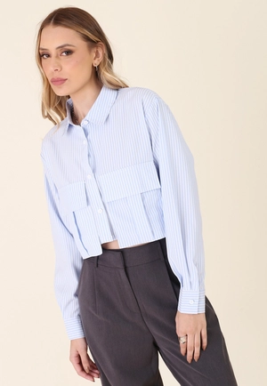 Camisa Cropped Em Crepe Listrado Manga Longa