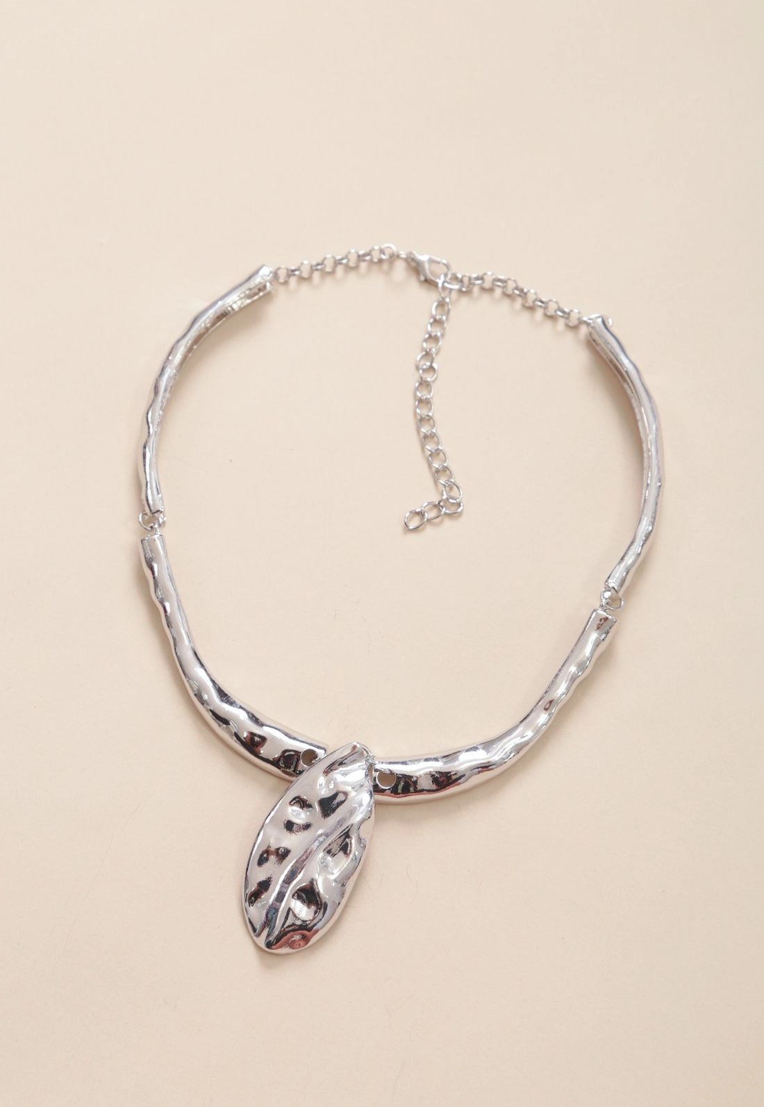 Colar Com Gota Texturizada