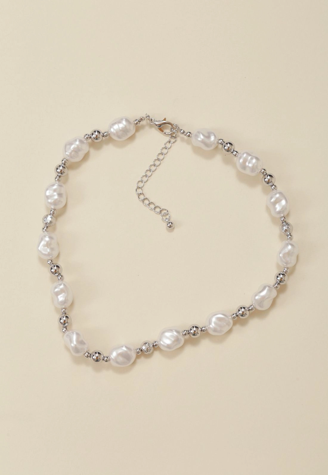 Colar Metal Com Pérolas