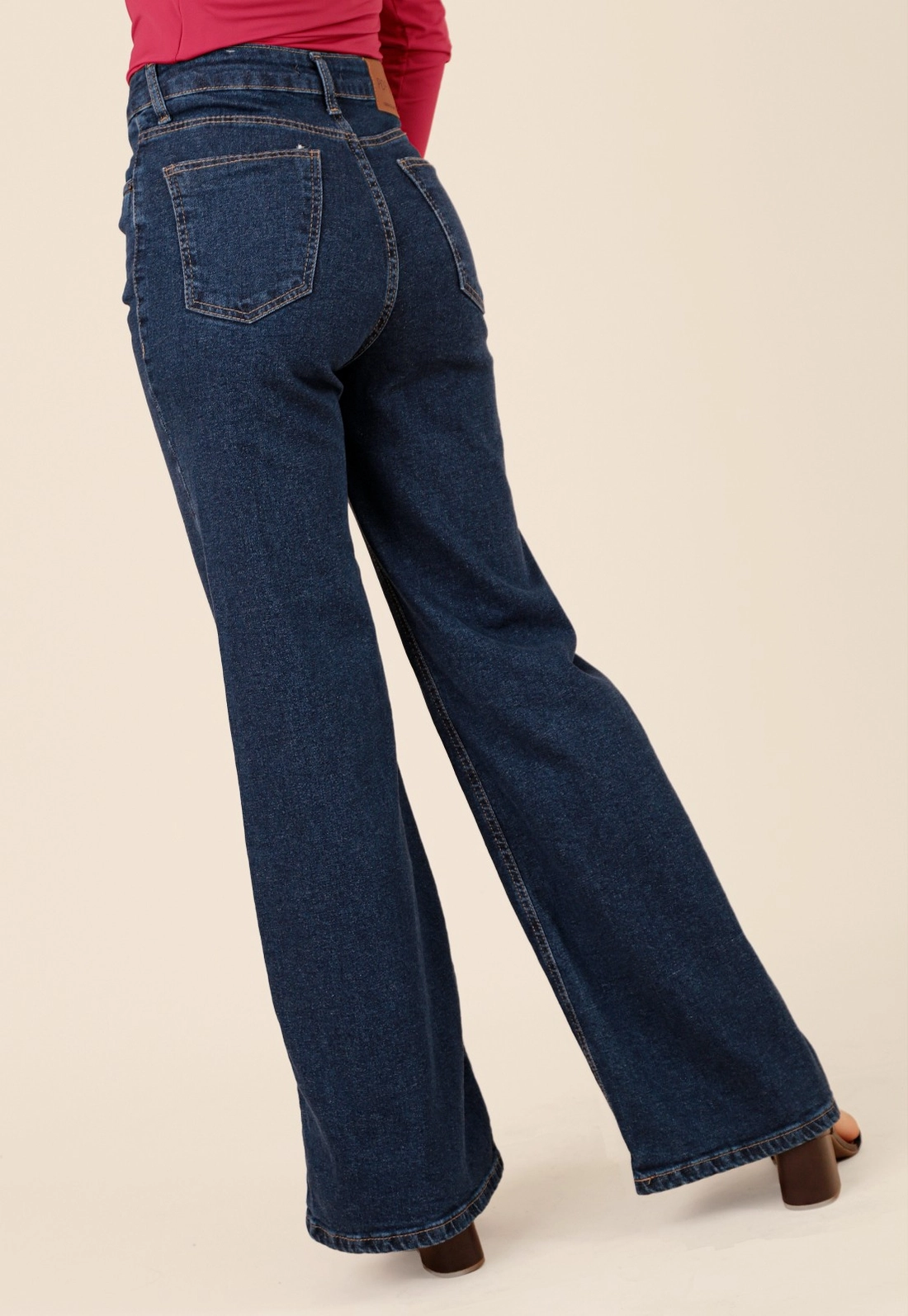 Calça Jeans Wide Leg Com Elastano Bolso