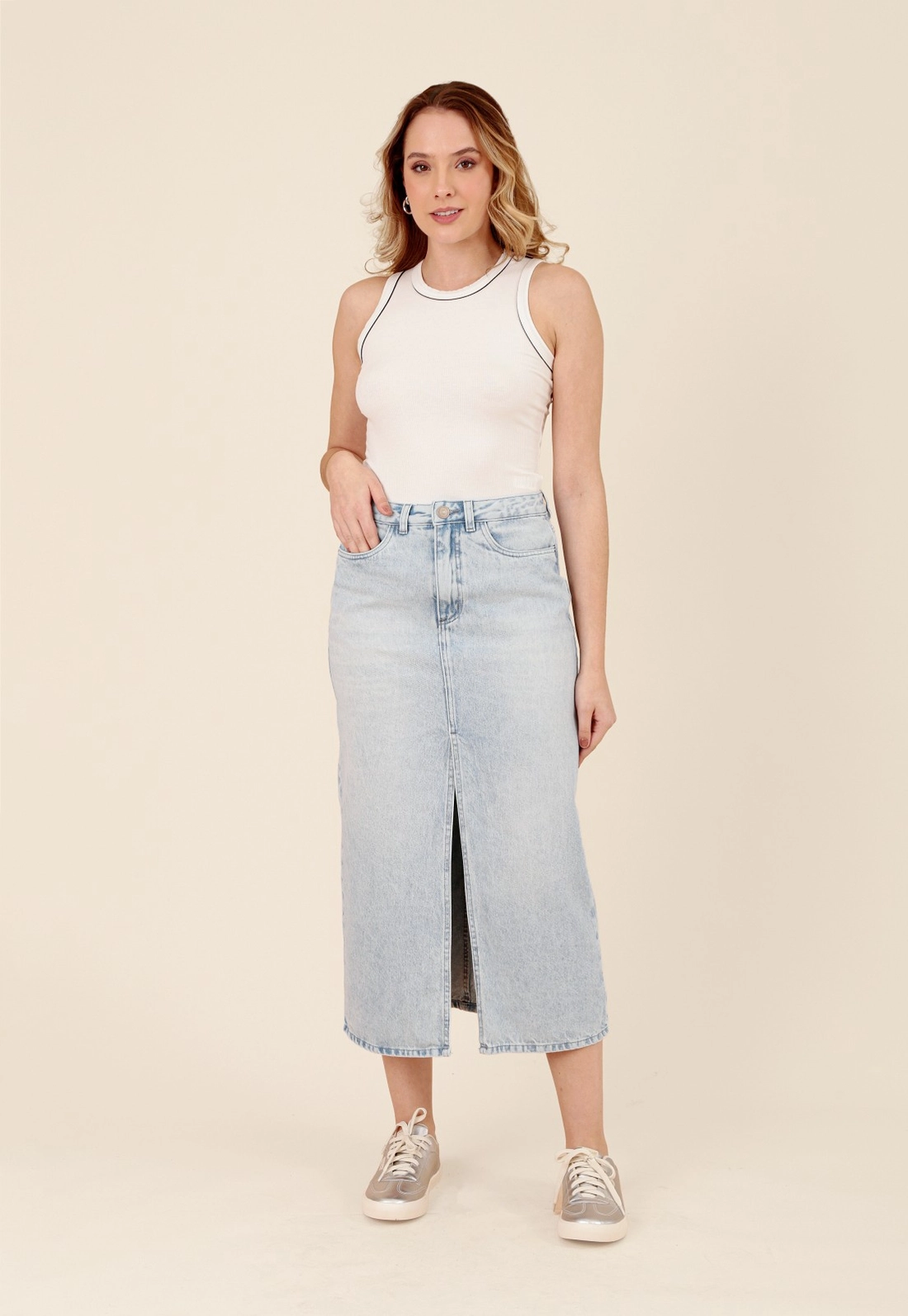 Blusa Regata Em Malha Canelada Com Viés