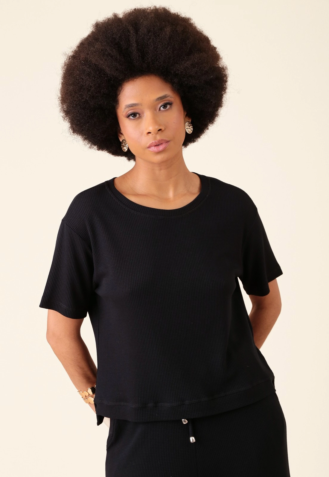 Blusa Em Malha Texturizada Manga Curta Abertura Lateral