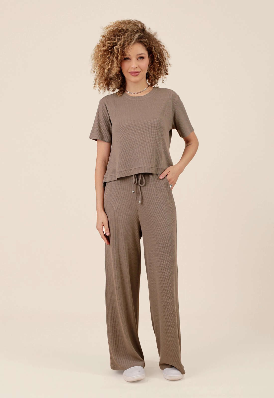 Calça Wide Leg Em Malha Texturizada Com Bolso
