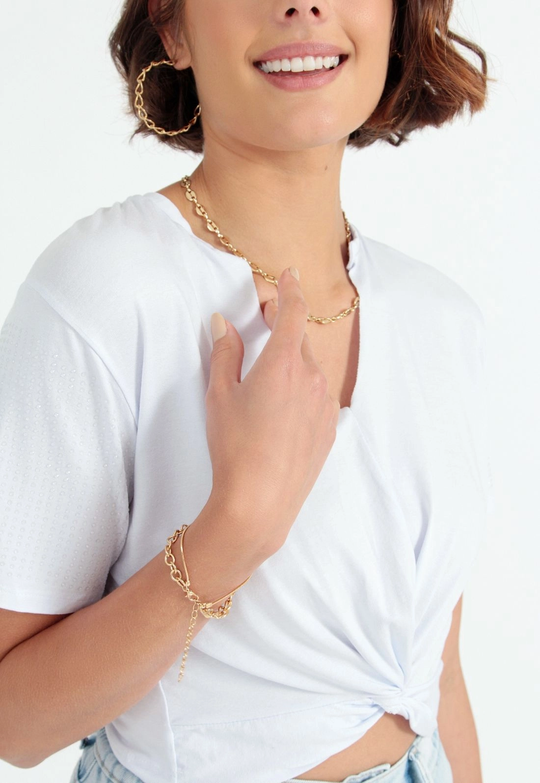 Blusa Cropped Manga Curta Aplique