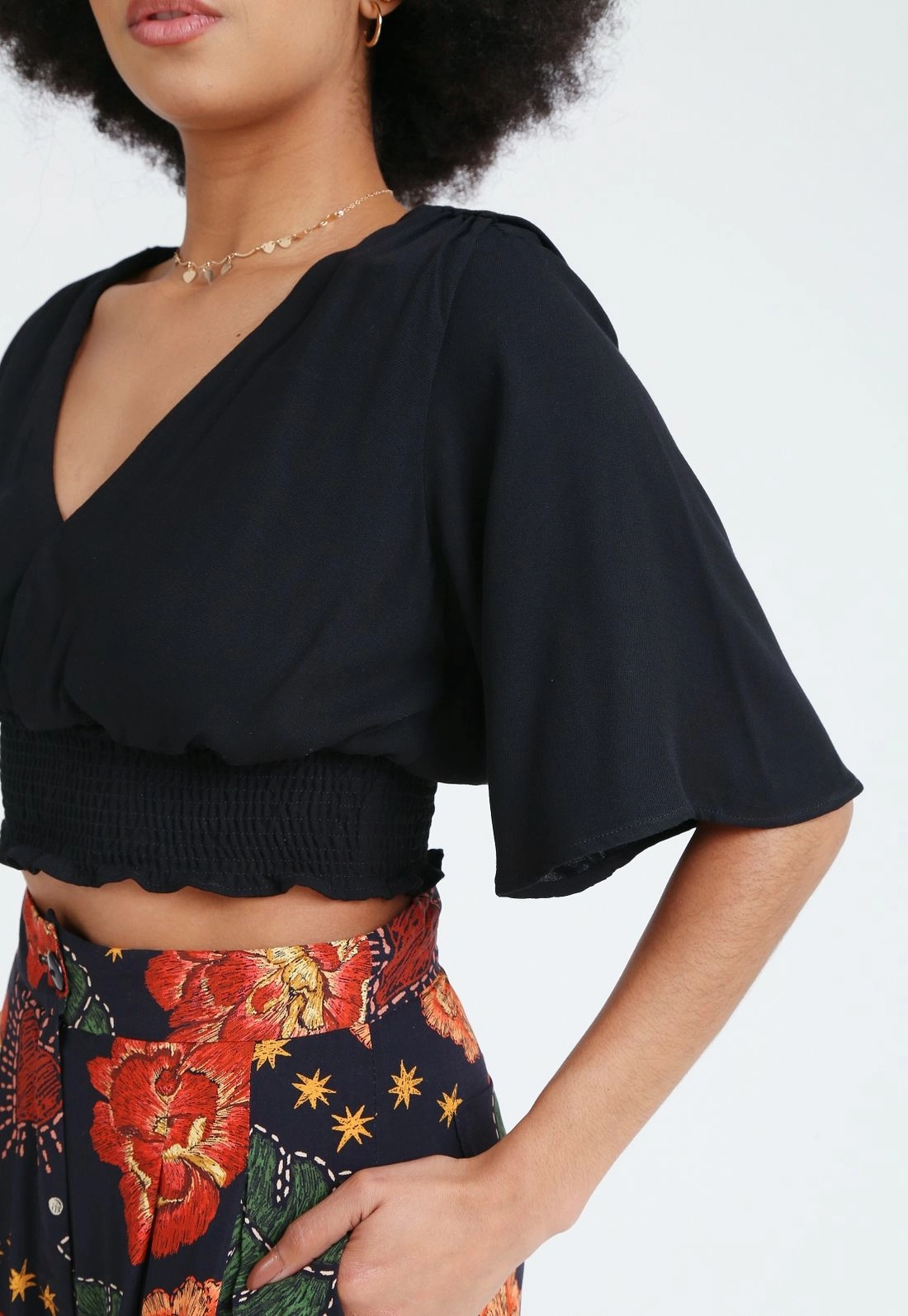 Cropped Viscose Manga Curta Transpasse