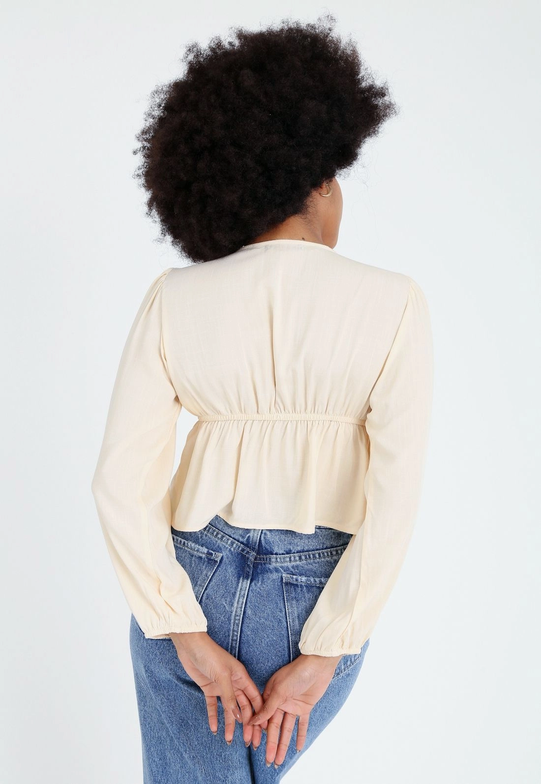 Blusa Viscolinho Manga Longa Abertura