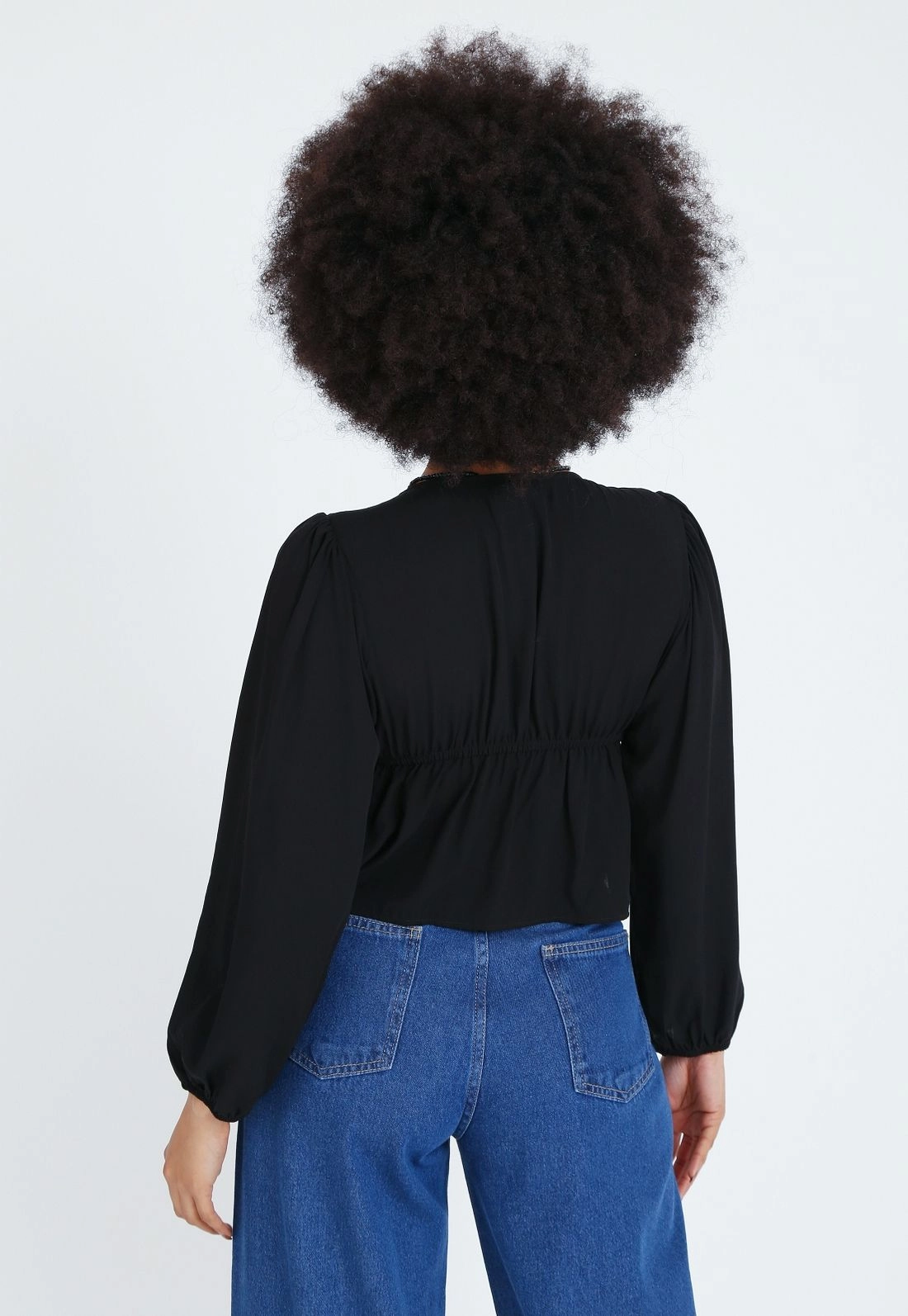 Blusa Viscolinho Manga Longa Abertura