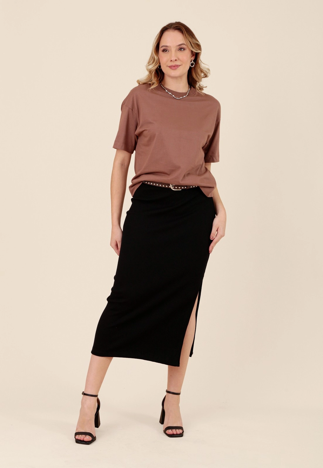 T-Shirt Oversized Em Meia Malha Básica