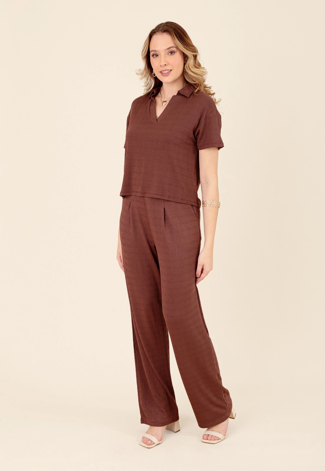 Blusa Em Malha Texturizada Gola Polo