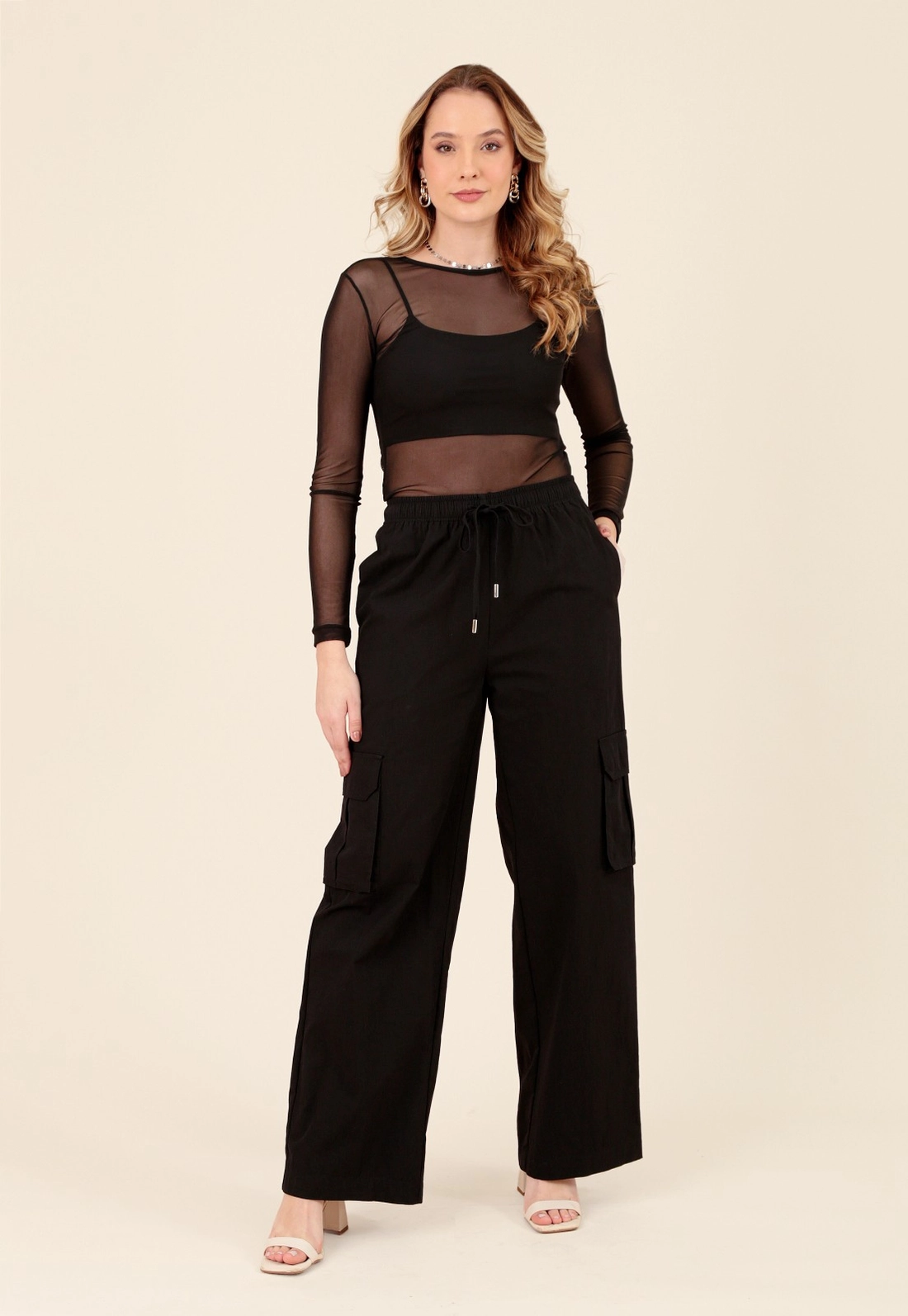 Blusa Em Tule Manga Longa Decote Redondo