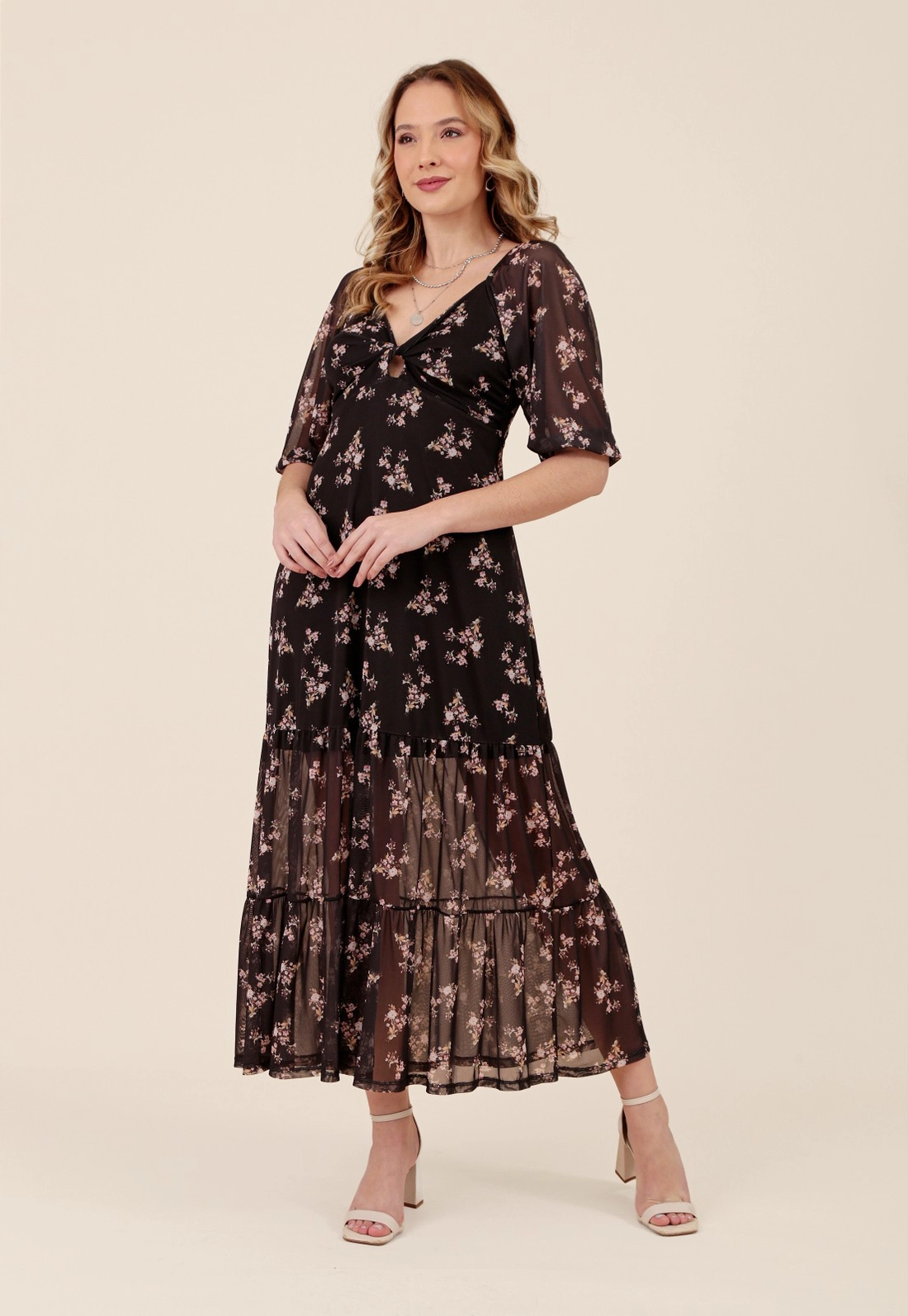 Vestido Midi Em Tule Manga 3/4 Sweet Darkness