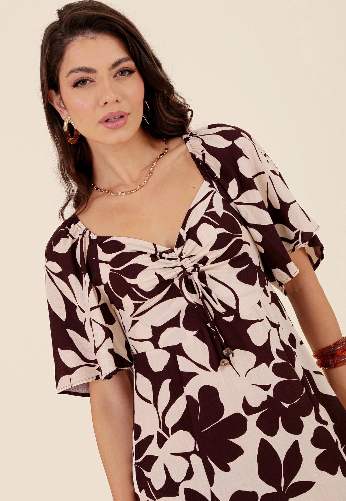 Vestido Midi Em Viscose Manga Curta Com Puxador Jardim Terra