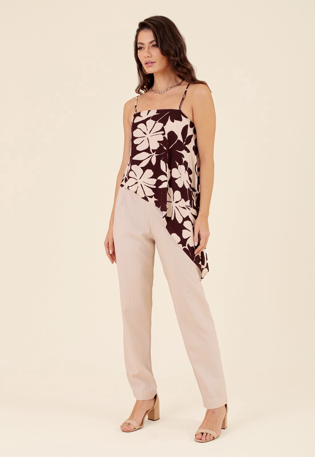 Blusa Em Viscose Assimétrica Alça Jardim Terra