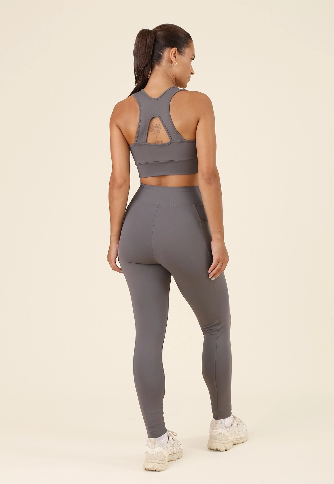 Calça Legging Esportiva Em Poliamida Com Bolso