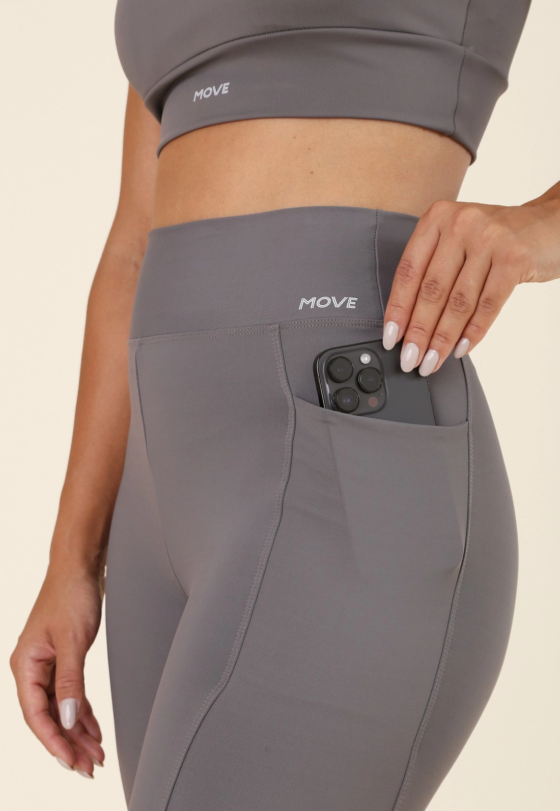 Calça Legging Esportiva Em Poliamida Com Bolso