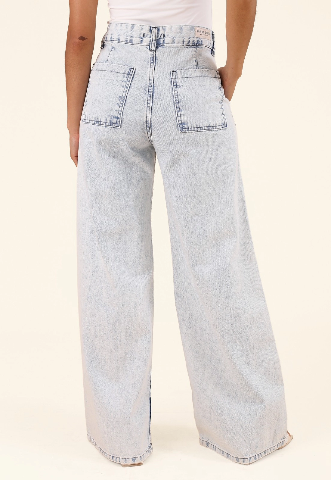 Calça Jeans Wide Leg Bolso Faca Azul Delavê