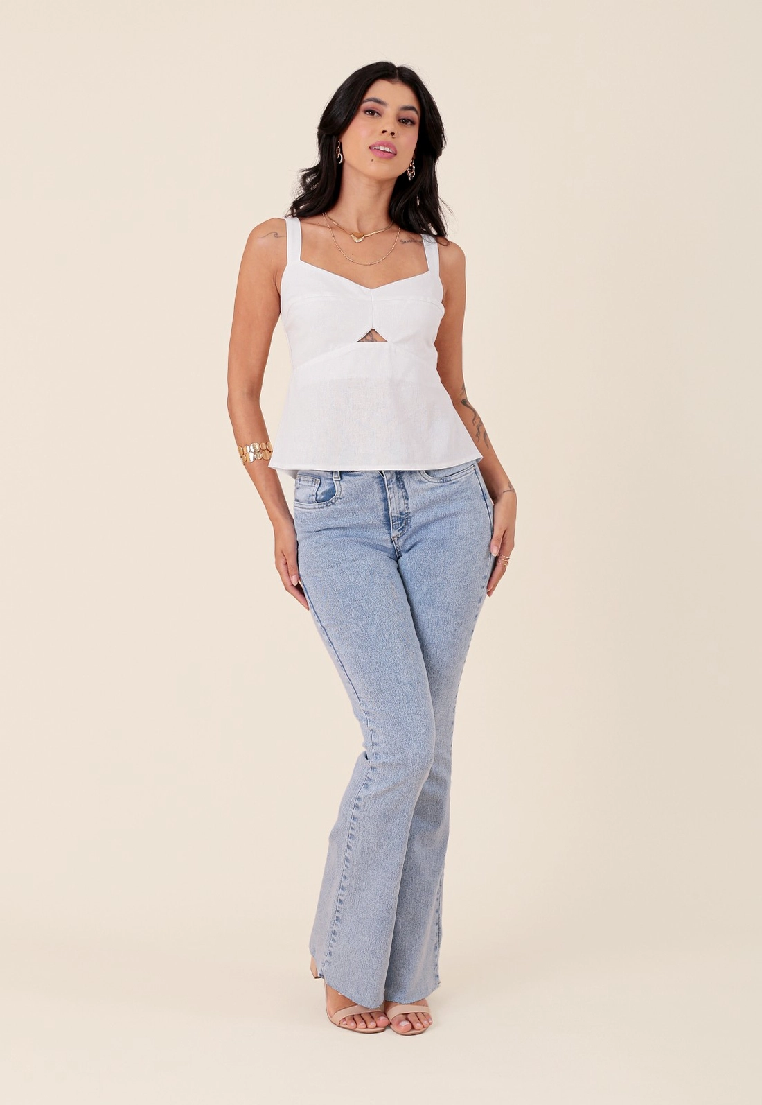 Blusa Em Linho Alça Com Recorte Busto