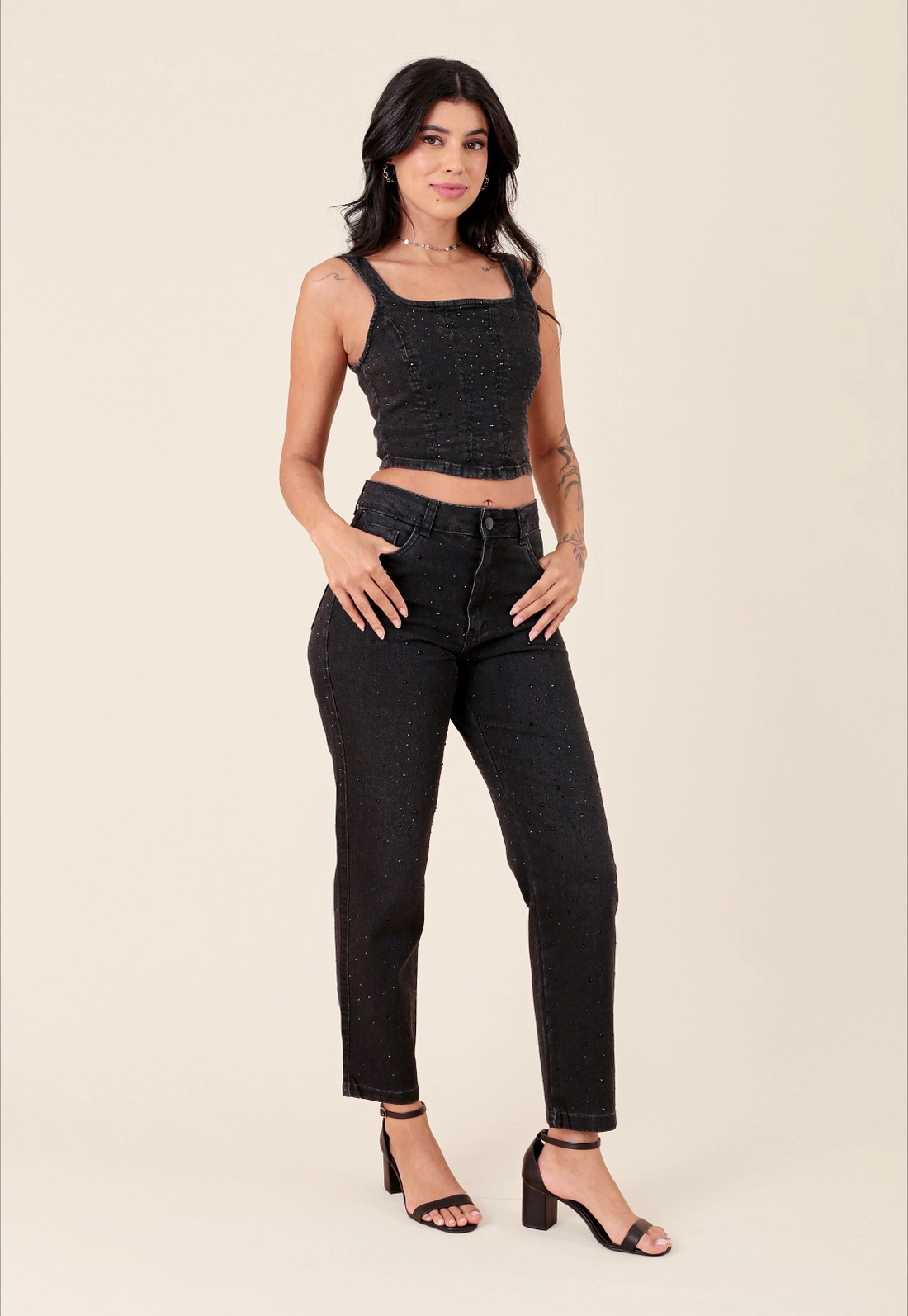Calça Jeans Black Reta Com Strass