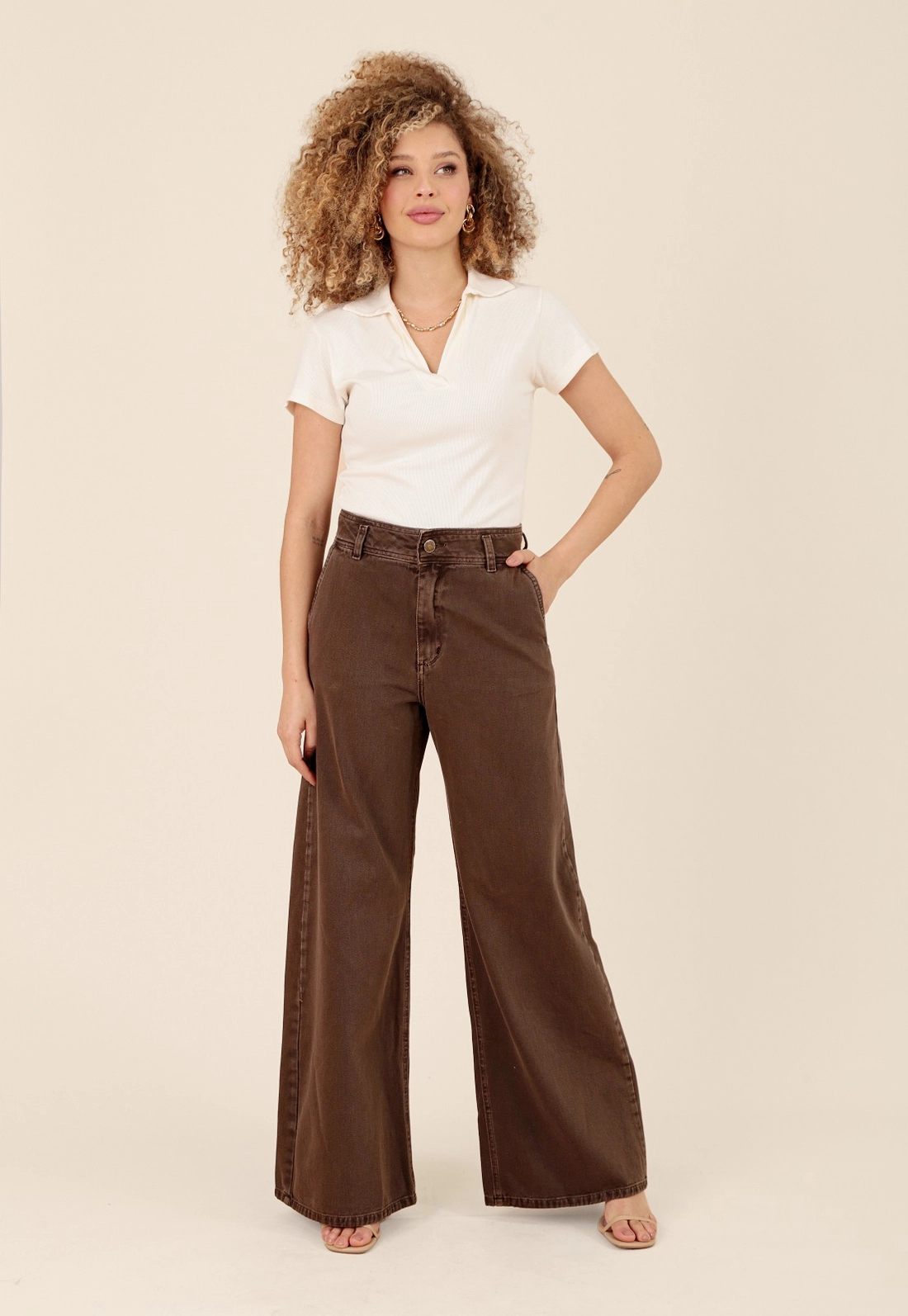 Calça Wide Leg Em Sarja
