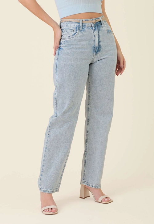 Calça Mom Jeans Azul Claro Com Cinto