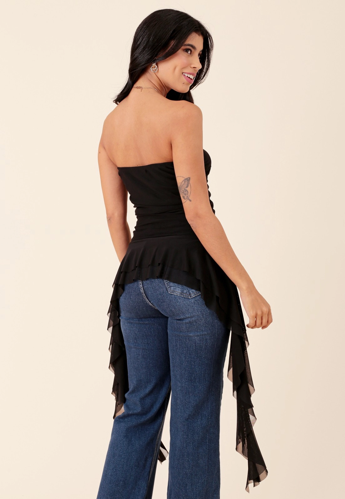 Blusa Em Tule Decote Reto Com Babados Assimétrico
