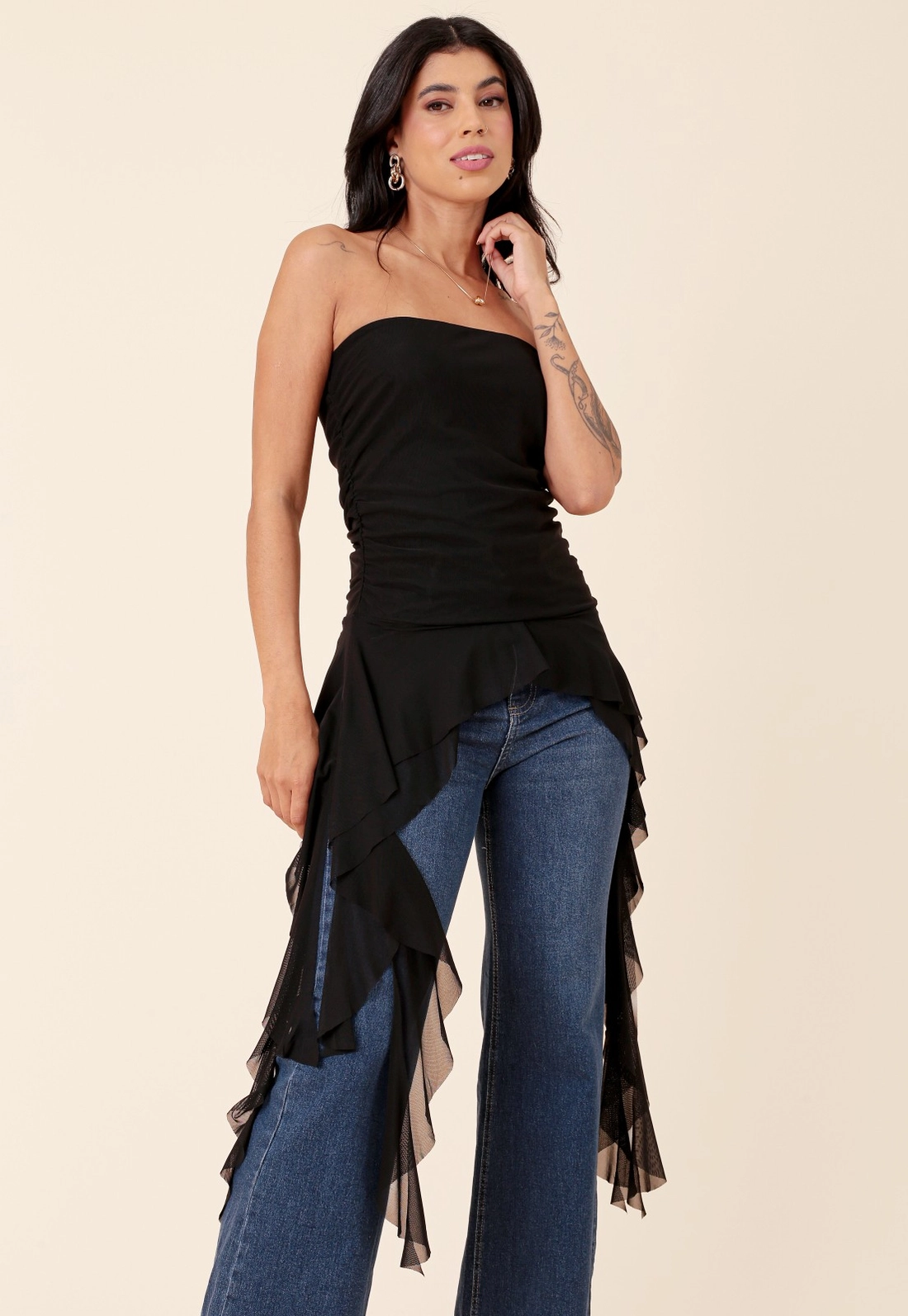 Blusa Em Tule Decote Reto Com Babados Assimétrico